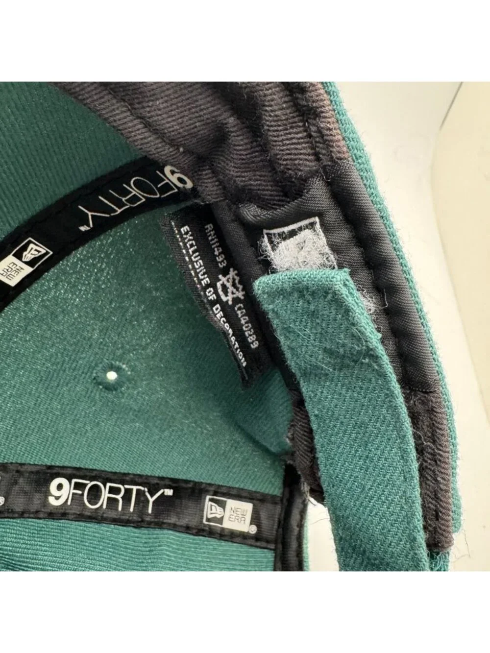 Philadelphia Eagles Hat Cap New Era 9FORTY Adjustable NFL Officially Licensed